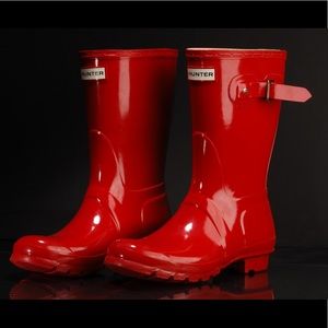 Hunter Original Gloss Short Womens size 8 Rain Boot Red Brand New.